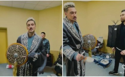 Әмре Дима Биланға қазақтың шапанын сыйлады (видео)
