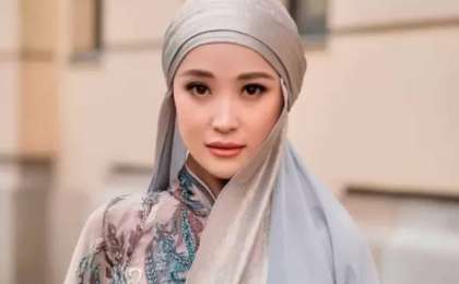 "Қызым да екінші рет ажырасты": Мөлдір Әуелбекова өзінен кешірім сұраған оқырманының хатын жариялады