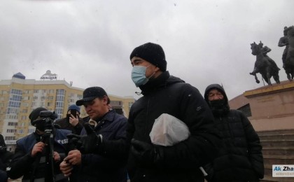 Атырауда Макс Боқаев пен жақтастары митинг өткізді (видео)