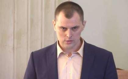 "Кешірім сұраймын": Украинада орыс тілінде сөйлеген депутат партия қатарынан шығарылды