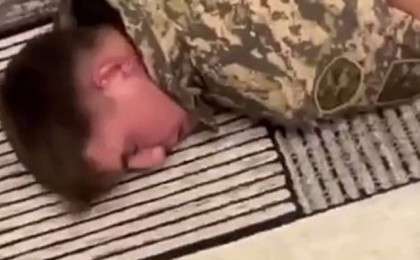Жамбылда әскери қызметкер үш әйелді соққыға жықты (ВИДЕО)
