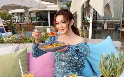 «Ұялмай баруым мүмкін»: Ерке Есмахан тағы кіммен кездескелі жүр