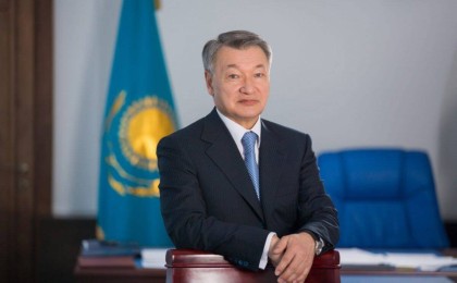 Немқұрайлы шенеуніктер мемлекеттік қызметте болмауы керек – Даниал Ахметов