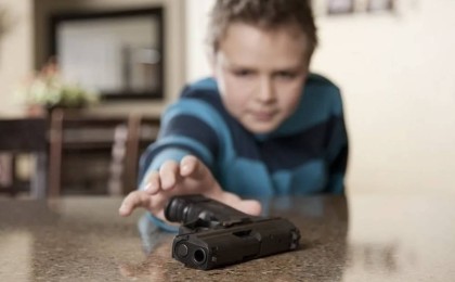 12 жасар бала мектепте атыс ұйымдастырды