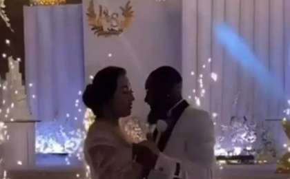 Уыс-уыс ақшаның астында билеген қазақ қызы мен африкалық азаматтың тойы ел назарын аударды