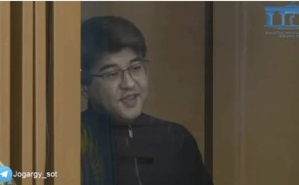 Бишімбаев Салтанат Нүкенованың әкесінің психикалық ауруға шалдыққанын айтты