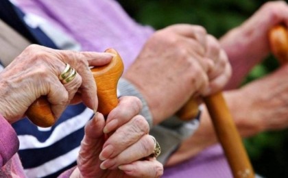 61 жаста зейнетке шығу: Сенат заң жобасын қабылдады