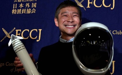 Жапондық миллиардер айға ұшатын адамдарды іздестіруде