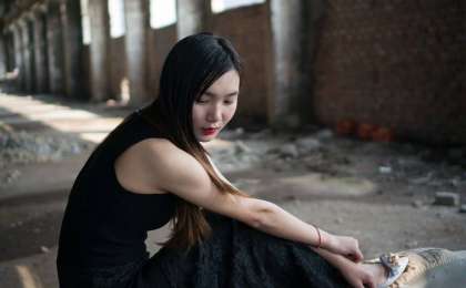 Ақтөбеде гинекологқа қаралған 20 жастағы қыз тіл тартпай кетті