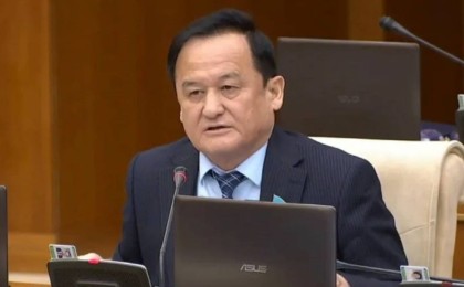 Қазақ елінің қай тілде сөйлейтінінде Ресей елшісінің не шаруасы бар? - Қазыбек Иса