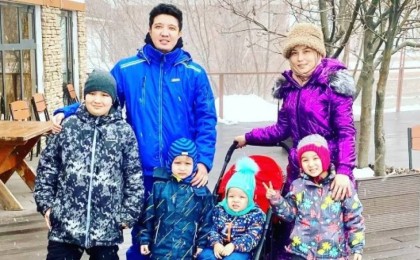 Жұлдыз Өмірғали Айқынның 4 баласына төрт үй дайындап қойғанын айтты (видео)