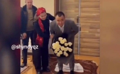 Қайын жұртына сәлем салды: күйеубала жұрттың ашуына тиді (видео)