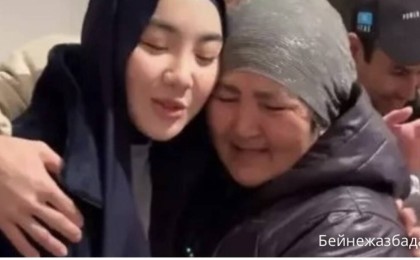 10 сағатта қаржы жинап, Төреғали Төреәлінің қарындасы бір анаға екі бөлмелі пәтер сыйлады