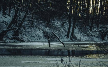 Атырауда 8 жасар мектеп оқушысы суға батып бара жатқан екі баланы құтқарып қалды