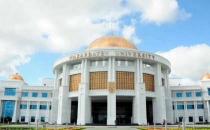 Назарбаев университеті шетелдік ректордың қазақ қызымен байланысын жоққа шығарды