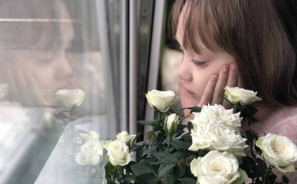 Ақша керек болған: Әке-шешесі 12 жасар қызын әйелдікке сатып жіберді