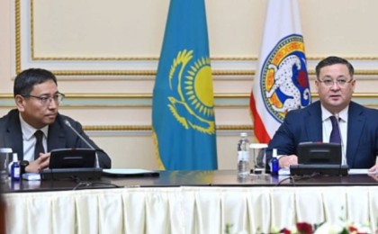 Досаевтың Алматы әкімі болып қайта тағайындалуына 8 депутат қарсы болды