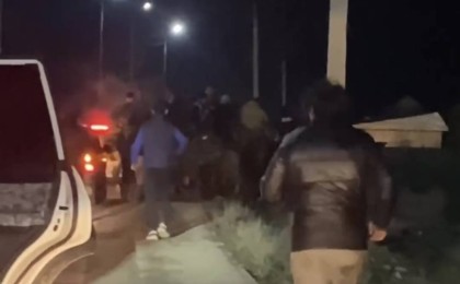 Жабайы көкпар: Талғарда көшеде көкпар тартқандар елді шошытты