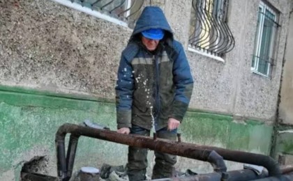 Екібастұз тұрғындары әкімді далада жағылған отпен жылынуға шақырды