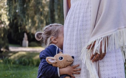 Петропавлда анасы өлімші етіп сабаған үш жасар қыз өлді