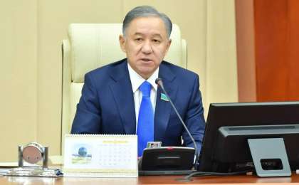 Мәжіліс Төрағасы Нұрлан Нығматулин БЖЗҚ басқарма Төрағасы Жанат Құрмановқа дүрсе қоя берді (ВИДЕО)