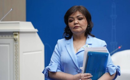 Алматыда белгілі адвокат Омарованың көлігі өртеніп кетті