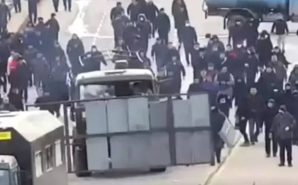 Қаңтар оқиғалары: Камазды әскерилерден тартып алып, бір қызметкерді өлтірген адам сотталды