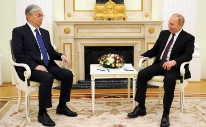 Тоқаевты Мәскеуге шақырған Путиннің түпкі мақсаты белгілі болды