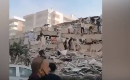 Дүрбелең, айқай, қирау: Түркияда алапат жер сілкінісі болды (ВИДЕО)