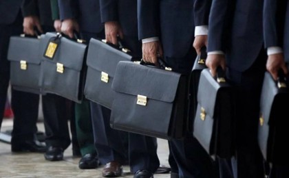 Облыс және ірі қала әкімдерінің барлығы енді міндетін уақытша атқарады - Жарлық