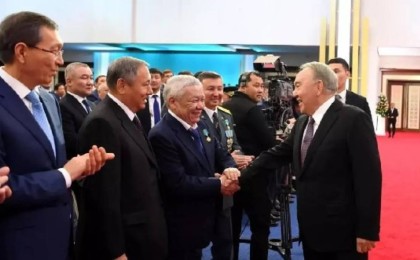 Нұрсұлтан Назарбаев Қазақстан президентін ұлықтау рәсіміне қатысты (фото)