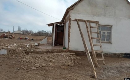 Созақтағы Жеткіншек ауылында жер асты суы көтеріліп, үйлер зақымданды