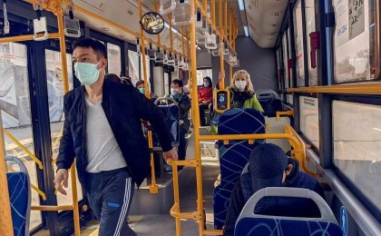 Нұр-Сұлтанда бетпердесіз жолаушыларды автобустан шығарып жібереді - Қазақстан жаңалықтары