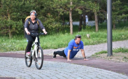 қазақстандықтар саябақта спортпен айналыса бастады – фото