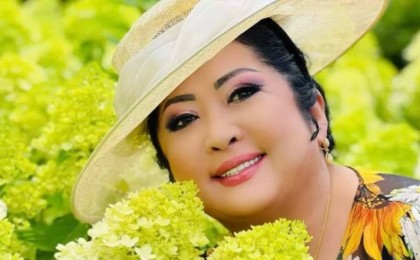 "Уақыт өтіп кетті": Мақпал Жүнісова неліктен екінші рет тұрмысқа шықпағанын айтты