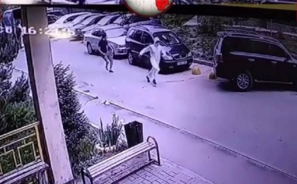 Алматыда ер адам "пышақпен" дезинфекторға шабуыл жасады: Полиция түсініктеме берді - Қазақстан жаңалықтары