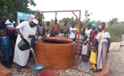 Айнұр Тұрсынбаева мен «Дәулеттен» Гамбияда құдық орнатты