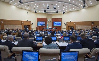 саясаттанушылар парламенттік оппозиция туралы айтты