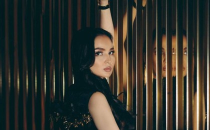 Қайрат Нұртастың анасы: Жұлдыз жерге қарап, сүмірейіп қалған қыз емес. Кіші жүз мықты болады