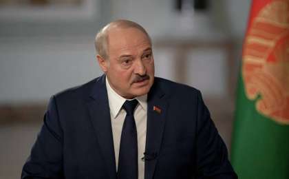 Лукашенконың гаражы: 31 қымбат көлікті Беларусь басшысына кімдер сыйлаған?