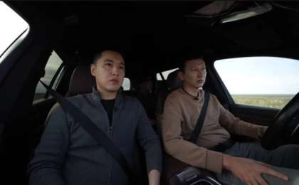 "Агрессорды ақтап, зомбылықты насихаттады": Серік Шәріптен сұхбат алған блогер Әлішер Елікбаев жұрттың ызасын тудырды