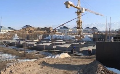Алматы облысы Ұзынағаш ауылында көп қабатты ғимараттар бой көтере бастады
