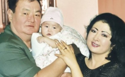 "Балконнан айғайлады". Мақпал Жүнісова Нұрқаділовтің өліміне қатысты бар шындықты айтты