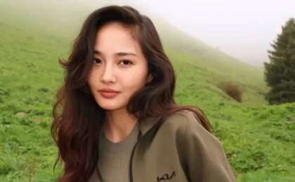 "5 жылдан бері аңдып жүр": Танымал блогер сталкингке ұшырағанын айтып берді