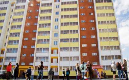 Ақмолада шенеунік екі жыл бойы жетім балаларға берілген пәтерде тұрған