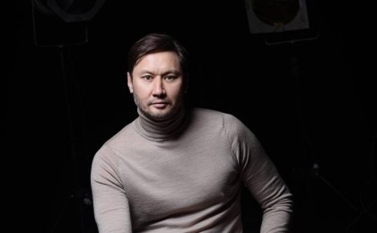 "Қашан тоқтайды осындай тірлік?". Актриса Азамат Сатыбалдының Түркістандағы театр басшылығына келгеніне шүйлікті