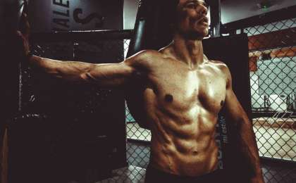 Еркек әйелі босанып жатқанда енесімен төсектес болып, кейін үйден қашып кеткен