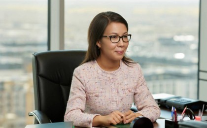 Теңгені ұстап тұру үшін бір күнде 64 млн доллар кетіпті