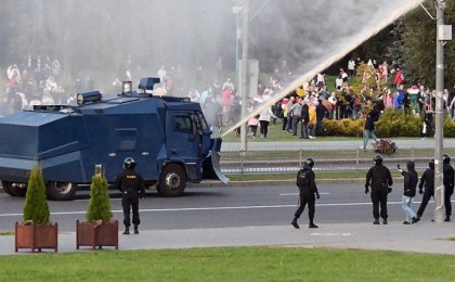 Қазақстан полициясы су шашу арқылы адамдарды жолдан қуатын көлік пайдаланбақ
