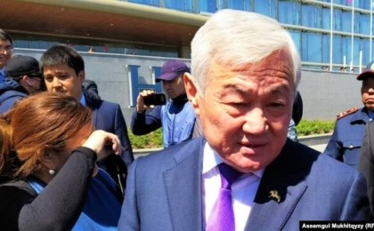 Сәуле Әбілдаханқызы: Сапарбаев? Ібіліс жүрген жерін өртеп жүреді екен...